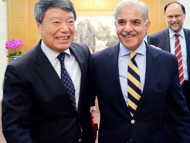 Pakistan, China review progress on projects 