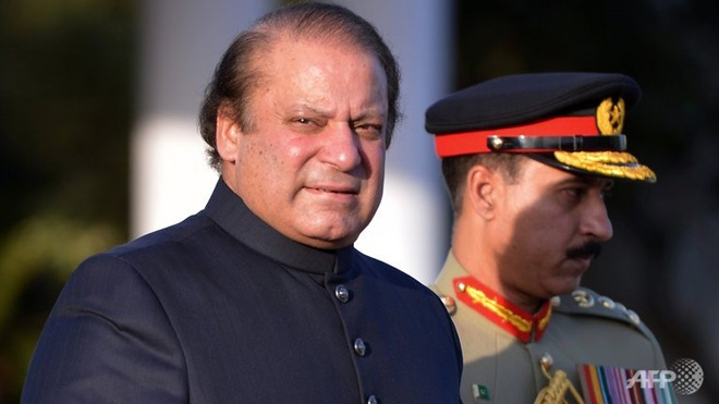 Pakistan PM heads to China, eyes big investment